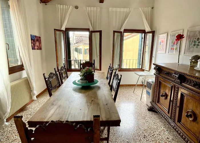 Ve-Nice Suite Giuffa C4834