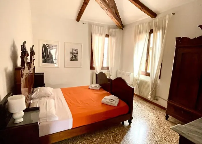 Ve-Nice Suite Giuffa C4834